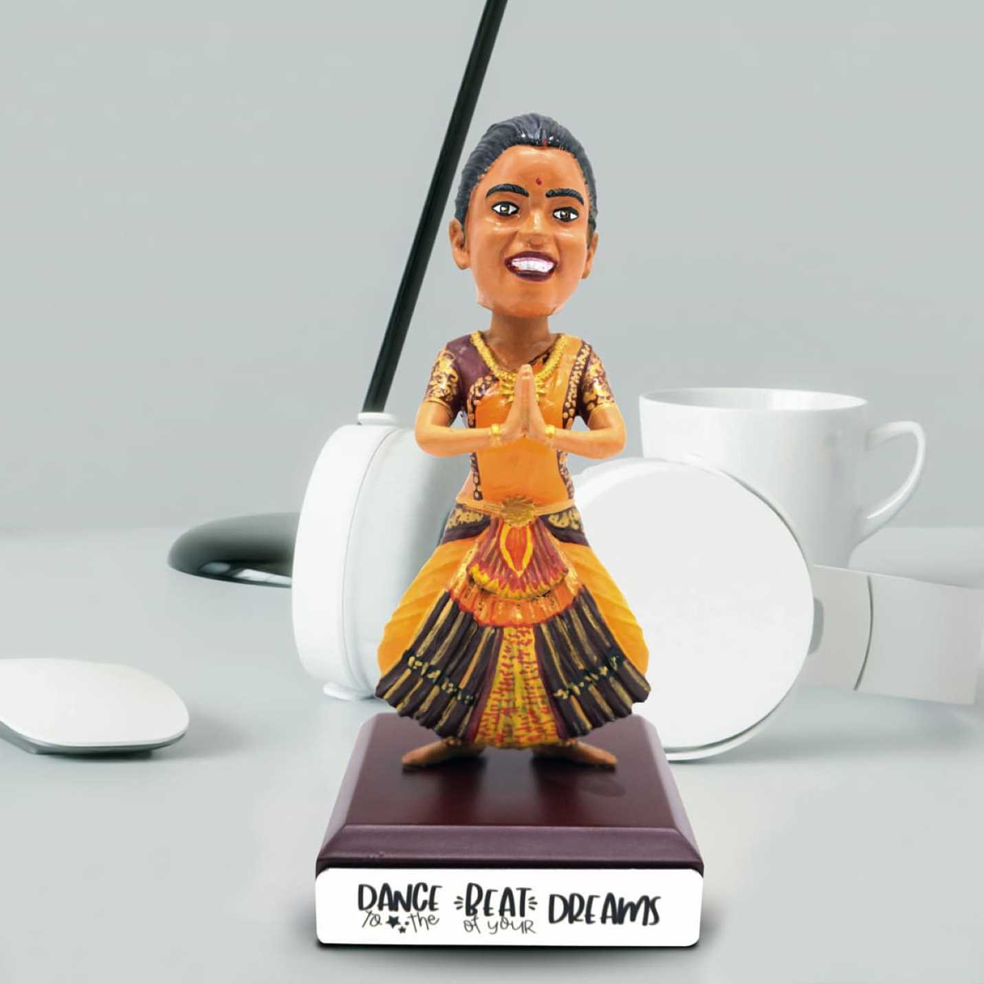 Bobble head
